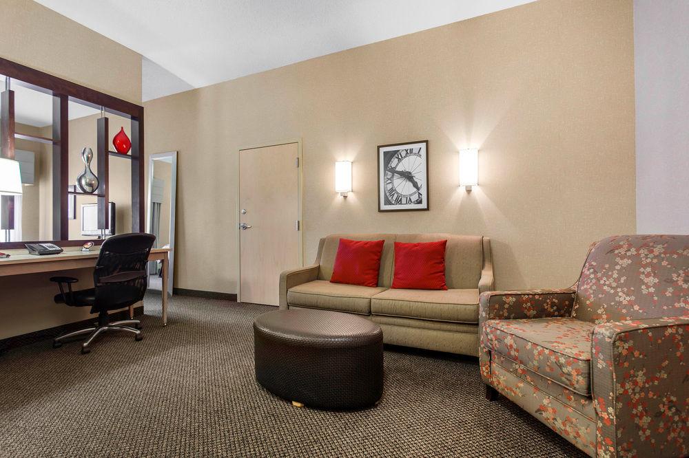 Springhill Suites By Marriott Roanoke Exterior foto